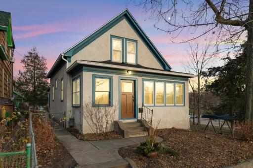Step into your new home with a breathtaking lake view, where each moment is framed by the serenity of the water and easy access to the nearby park for leisurely strolls and outdoor enjoyment.