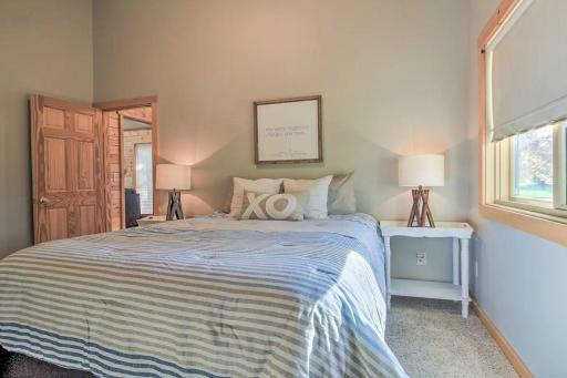 602 S Shore Drive, Detroit Lakes, MN 56501