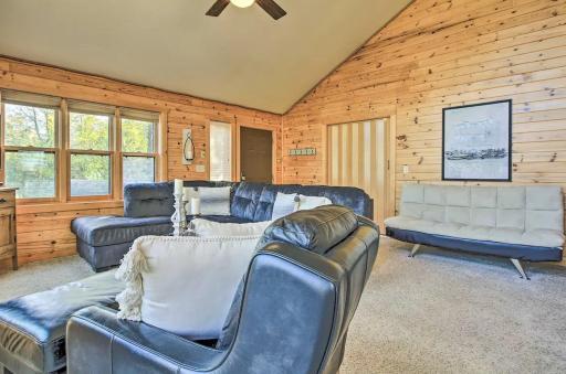 602 S Shore Drive, Detroit Lakes, MN 56501