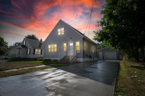 1320 4th Street NE, Rochester, MN 55906