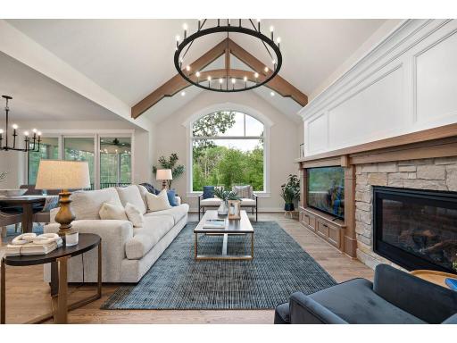 3 Pondview Trail, North Oaks, MN 55127