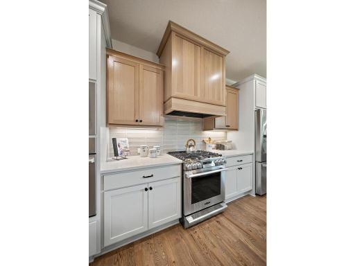 3 Pondview Trail, North Oaks, MN 55127