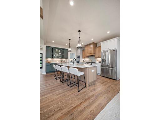3 Pondview Trail, North Oaks, MN 55127