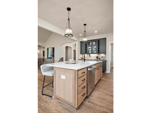 3 Pondview Trail, North Oaks, MN 55127