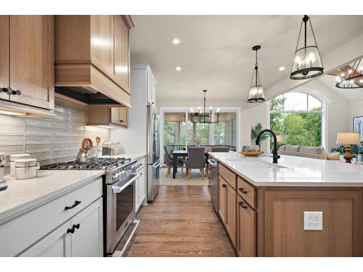 3 Pondview Trail, North Oaks, MN 55127