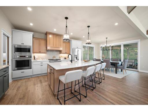3 Pondview Trail, North Oaks, MN 55127