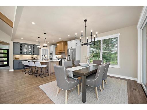 3 Pondview Trail, North Oaks, MN 55127