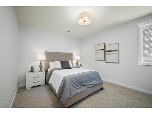 3 Pondview Trail, North Oaks, MN 55127