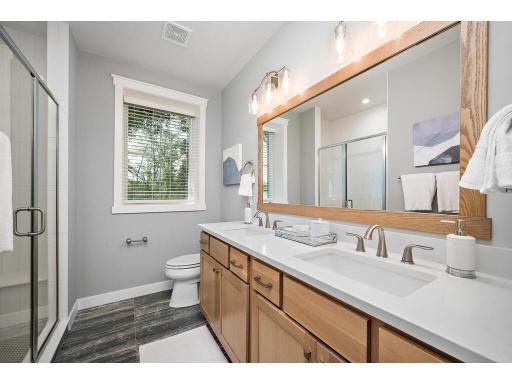 3 Pondview Trail, North Oaks, MN 55127