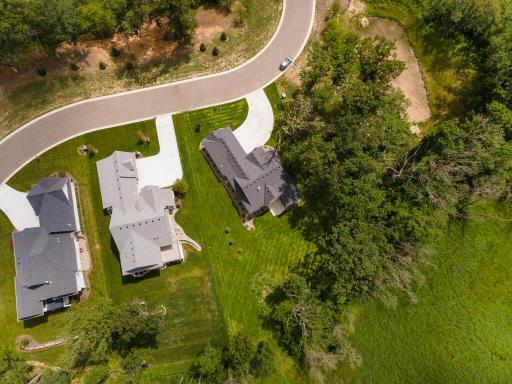 3 Pondview Trail, North Oaks, MN 55127