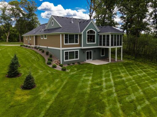 3 Pondview Trail, North Oaks, MN 55127