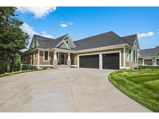 3 Pondview Trail, North Oaks, MN 55127