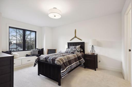 785 Wentworth Avenue, Mendota Heights, MN 55118
