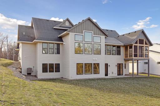 785 Wentworth Avenue, Mendota Heights, MN 55118
