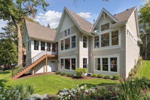 675 Sunset Court, Saint Paul, MN 55126