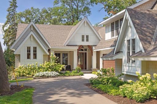 675 Sunset Court, Saint Paul, MN 55126