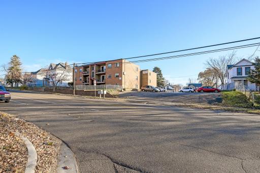 Saint Paul, MN 55106