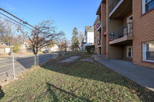 Saint Paul, MN 55106