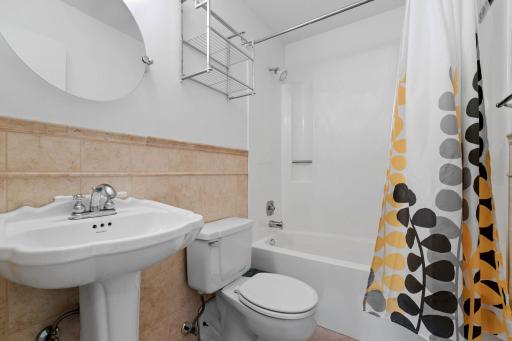 121 Washington Avenue S, 516, Minneapolis, MN 55401