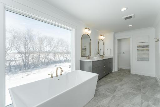 2859 Bentley Drive SW, Rochester, MN 55902