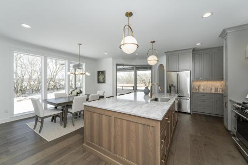 2859 Bentley Drive SW, Rochester, MN 55902