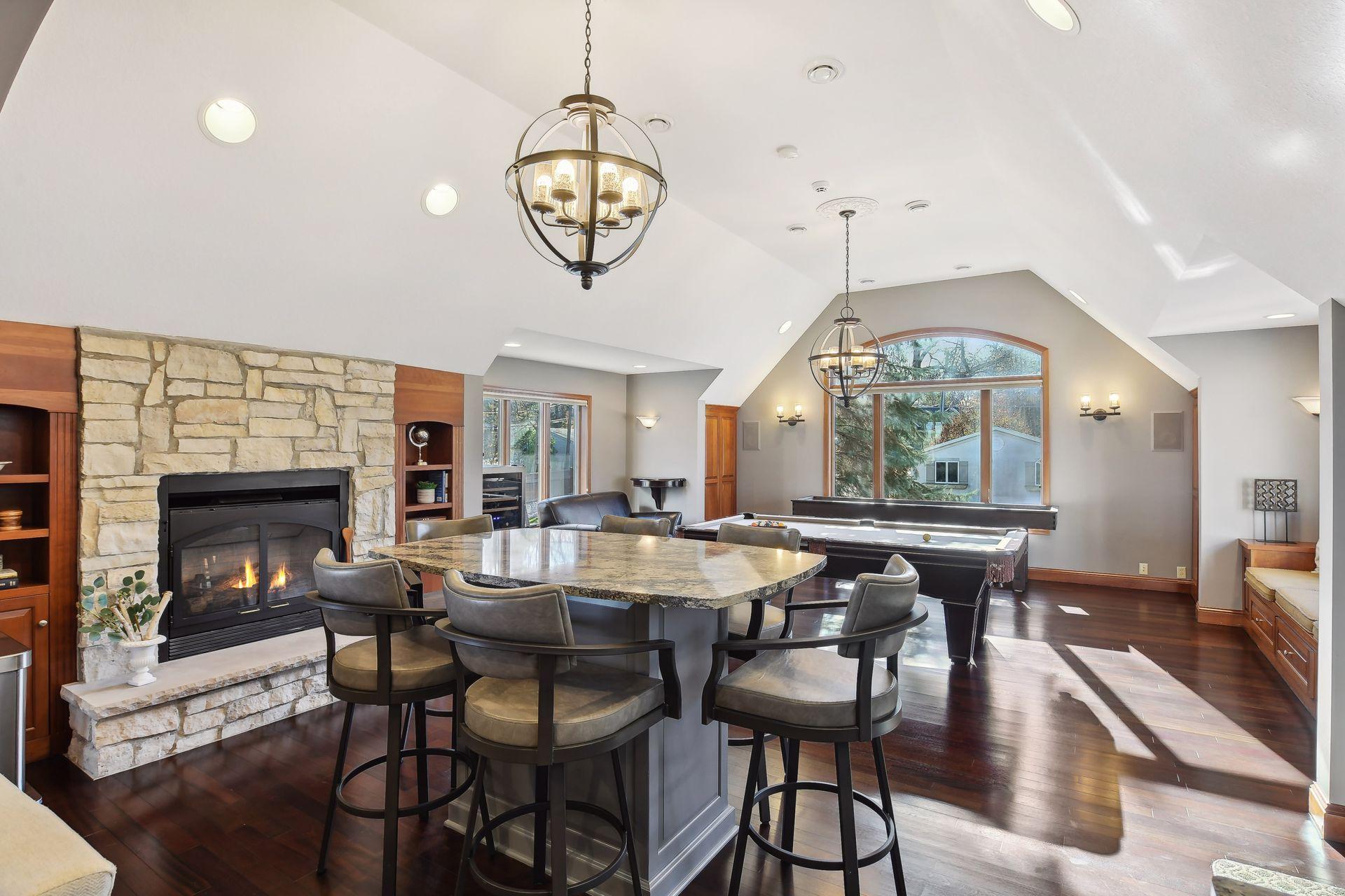 Upper-level gaming space/entertainment space.