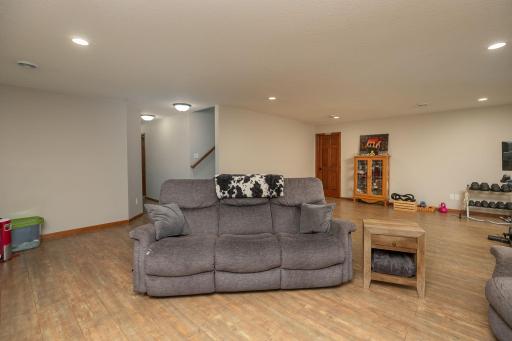 616 5th Street, West Concord, MN 55985