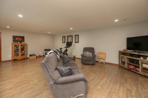 616 5th Street, West Concord, MN 55985