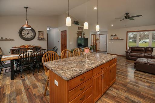 616 5th Street, West Concord, MN 55985