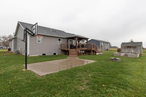 616 5th Street, West Concord, MN 55985