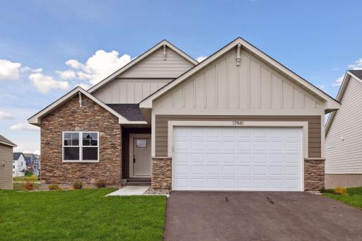 17941 Gresford Lane, Lakeville, MN 55044