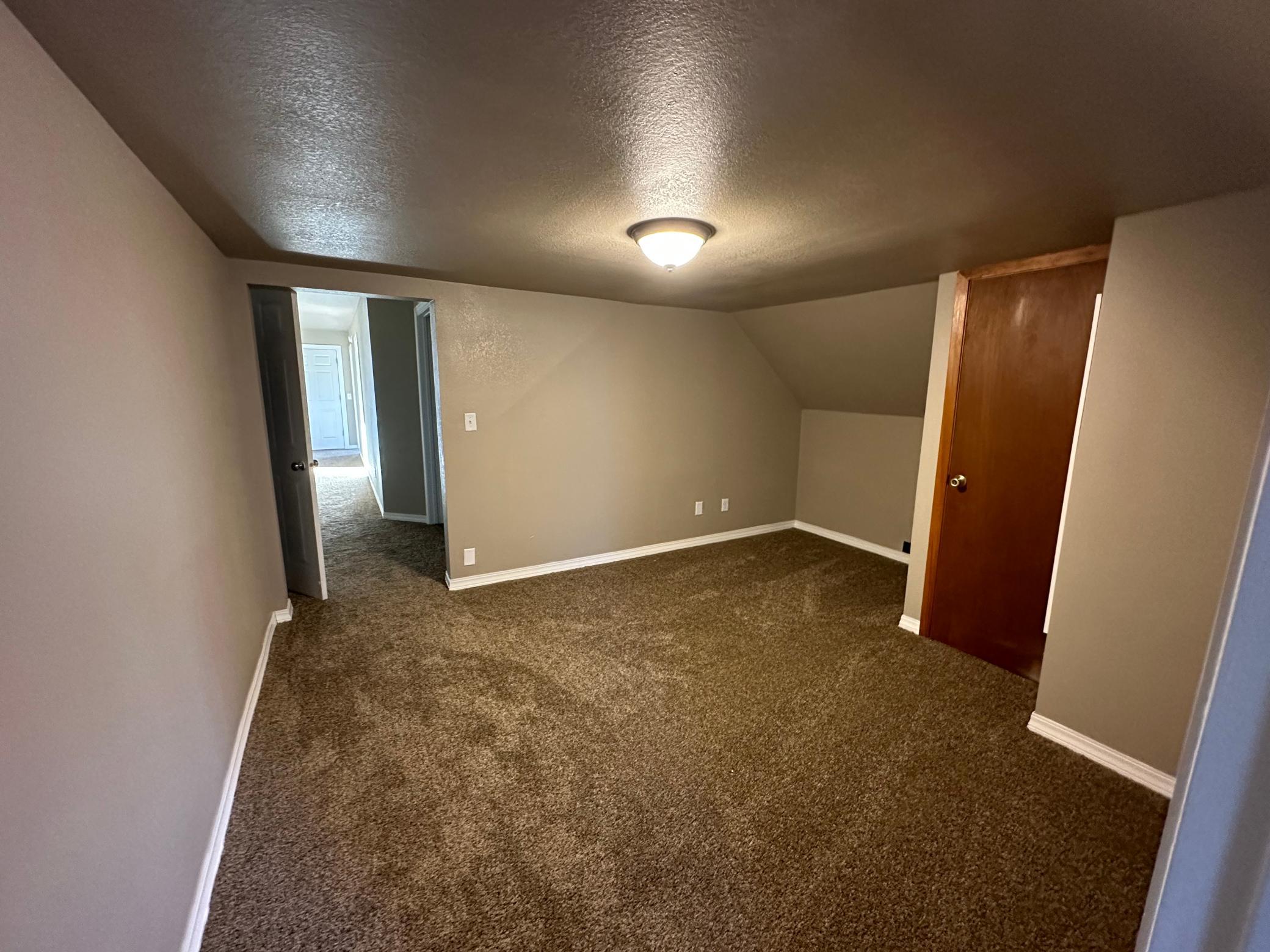 Upstairs Bedroom #2