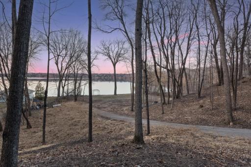 Sloping topography leads to private lakeside building site