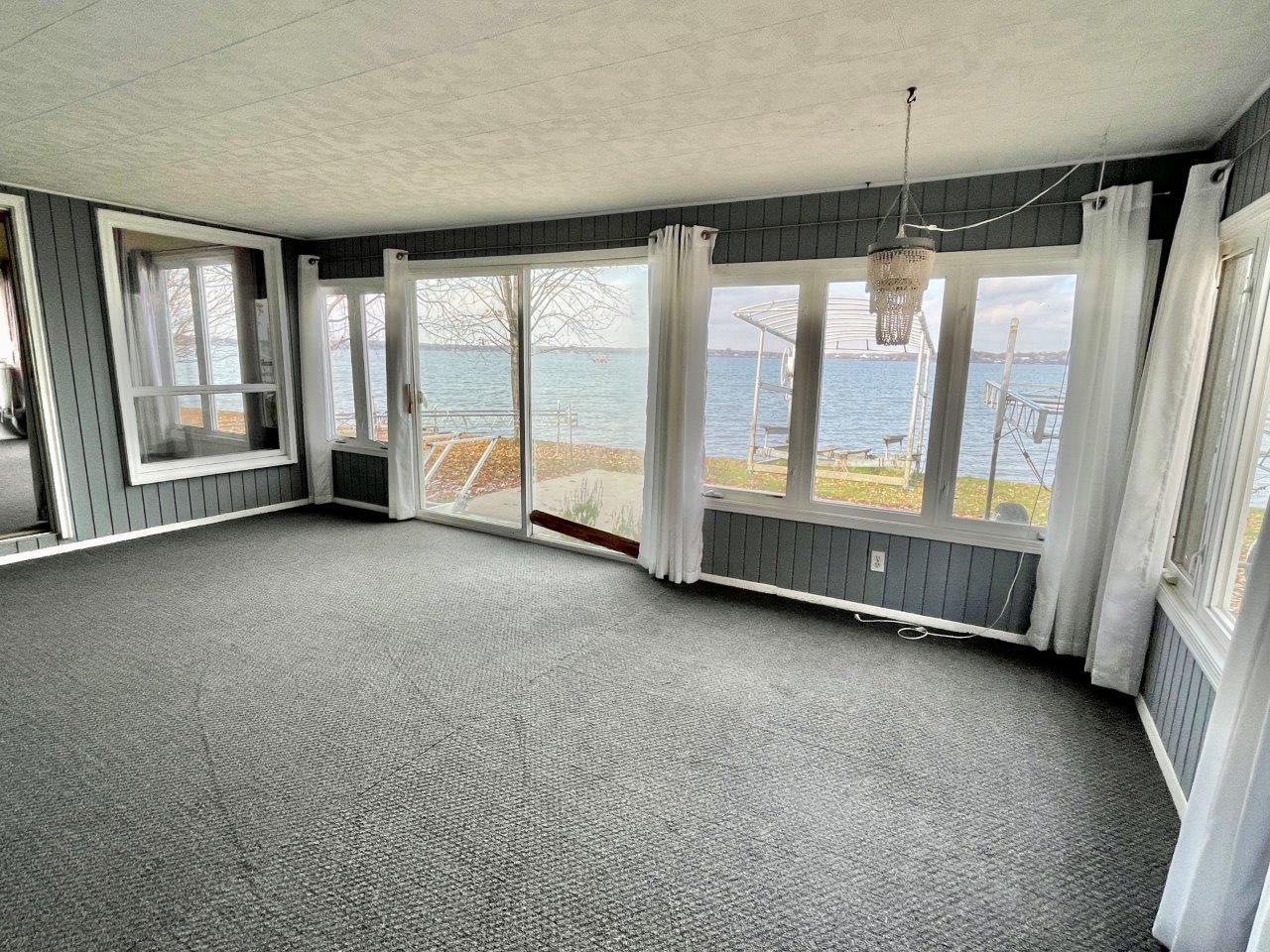 8-Lakeside rec room (3).jpg