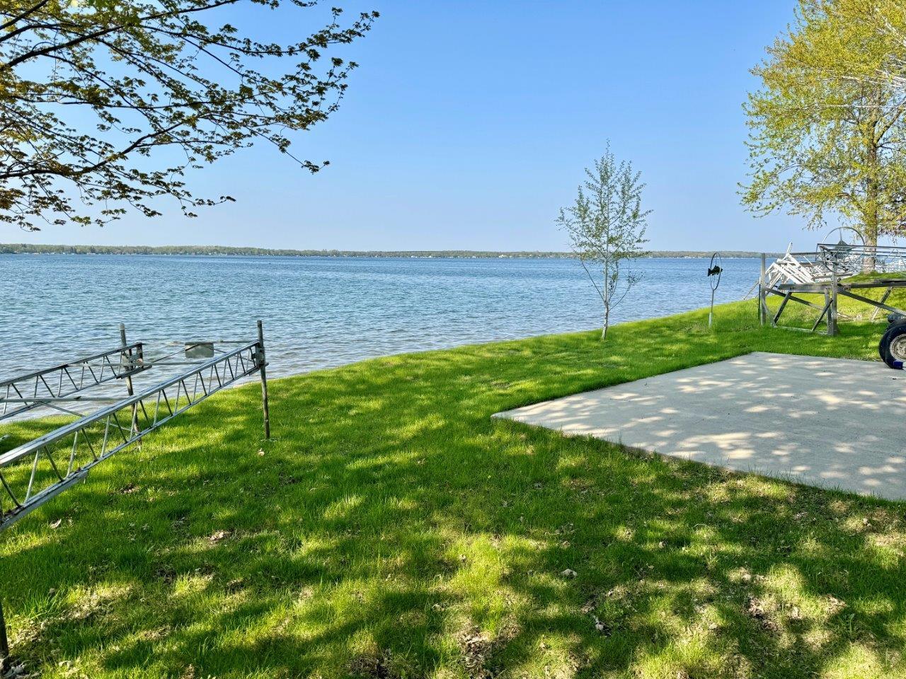 4-Lakeside yard and patio.jpg