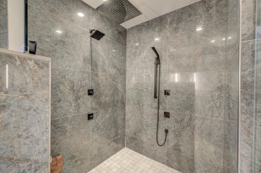 1258 Oldridge Avenue N, West Lakeland, MN 55082
