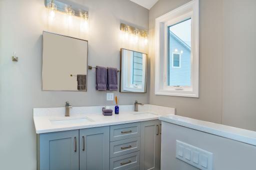 16876 Wuttke Crossing, Eden Prairie, MN 55347