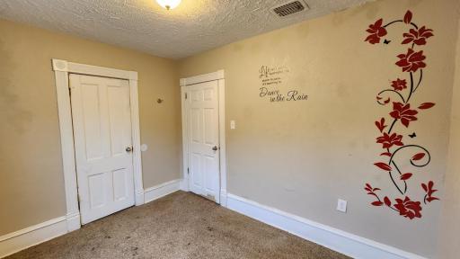 3252 Girard Avenue N, Minneapolis, MN 55412