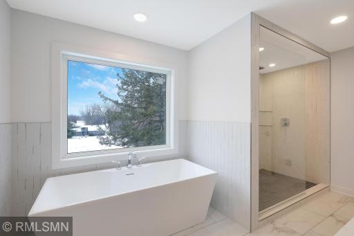 8710Photography-Web-Friendly-10505-Crestridge-Drive-Hopkins-MN-55305-8.jpg