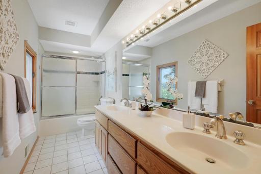 4465 Forest Lake Landing, Orono, MN 55364
