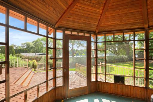 4465 Forest Lake Landing, Orono, MN 55364