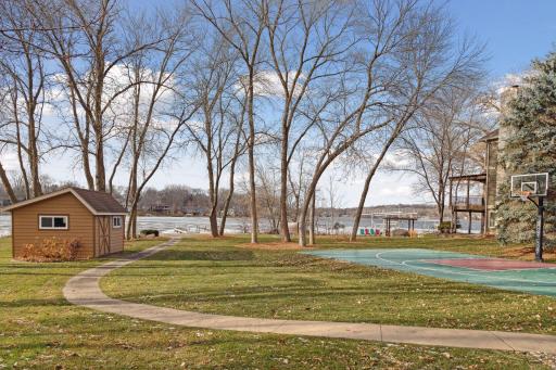 15710 Lac Lavon Drive, Burnsville, MN 55306