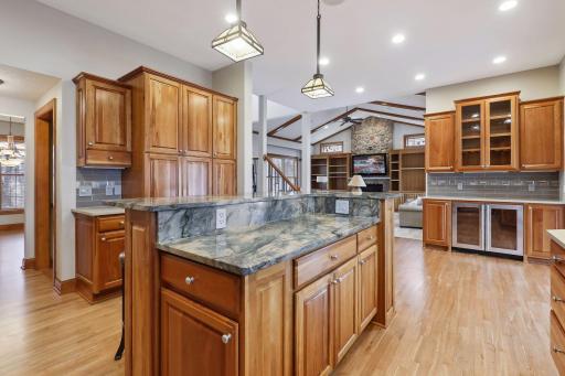 15710 Lac Lavon Drive, Burnsville, MN 55306