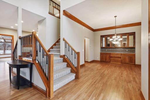 15710 Lac Lavon Drive, Burnsville, MN 55306