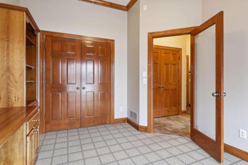 15710 Lac Lavon Drive, Burnsville, MN 55306