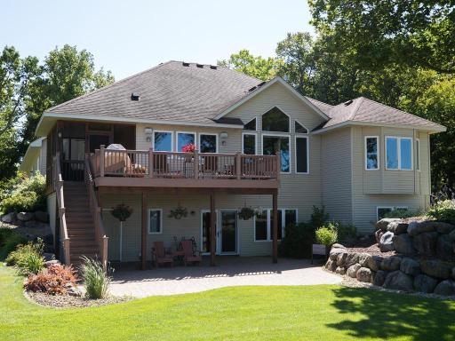 The walk out rambler on the lake you have been looking for this Summer!!