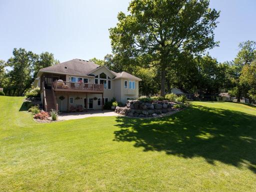 Lovely Lakeside lawn and Exceptional Water Views!