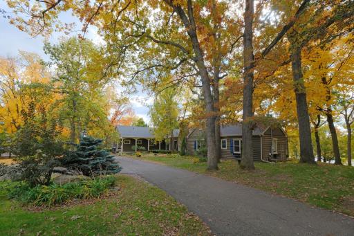 18315 N 8th Avenue, Plymouth, MN 55447