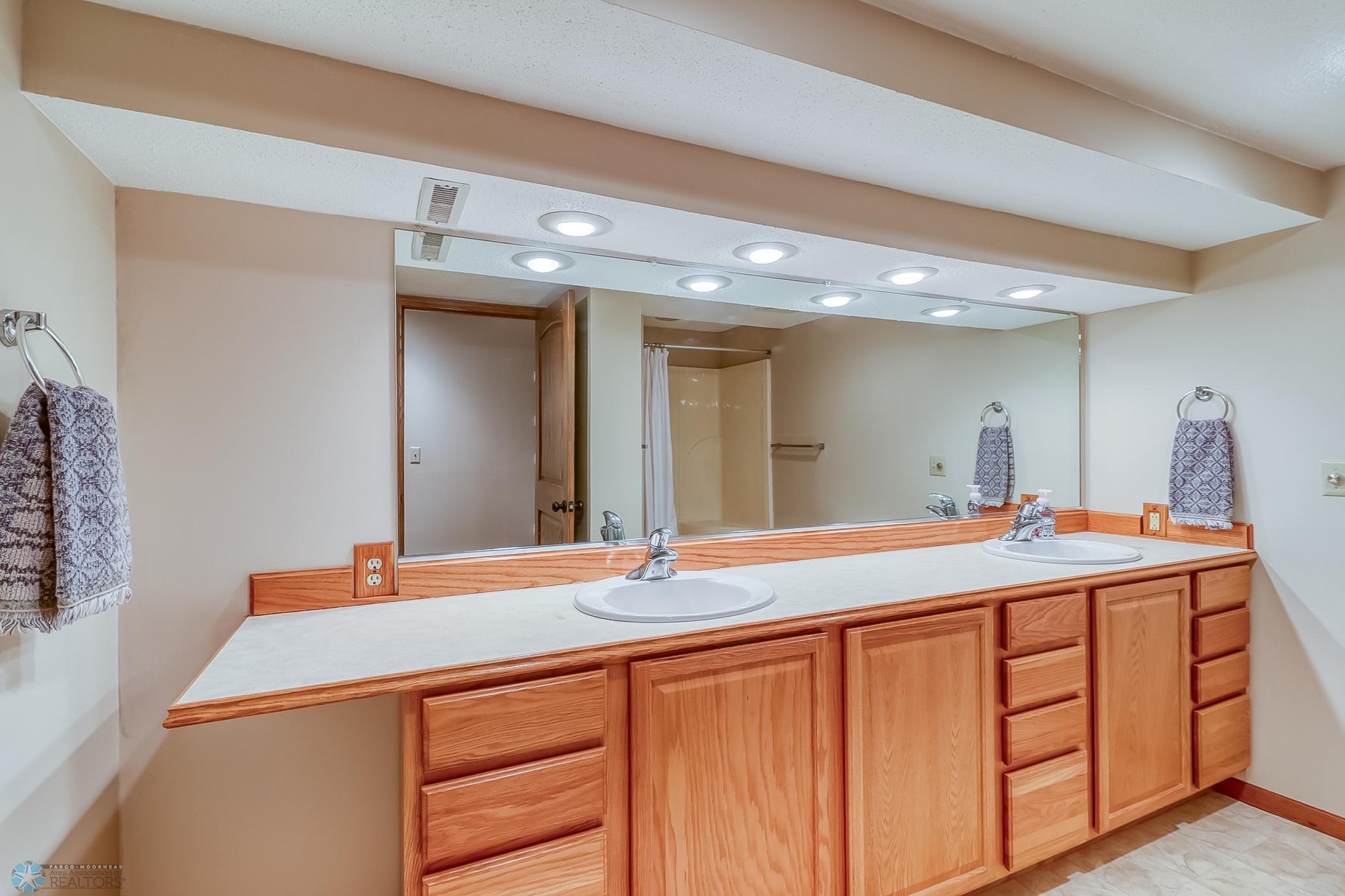 Basement 3/4 Bathroom w/Dual Sinks