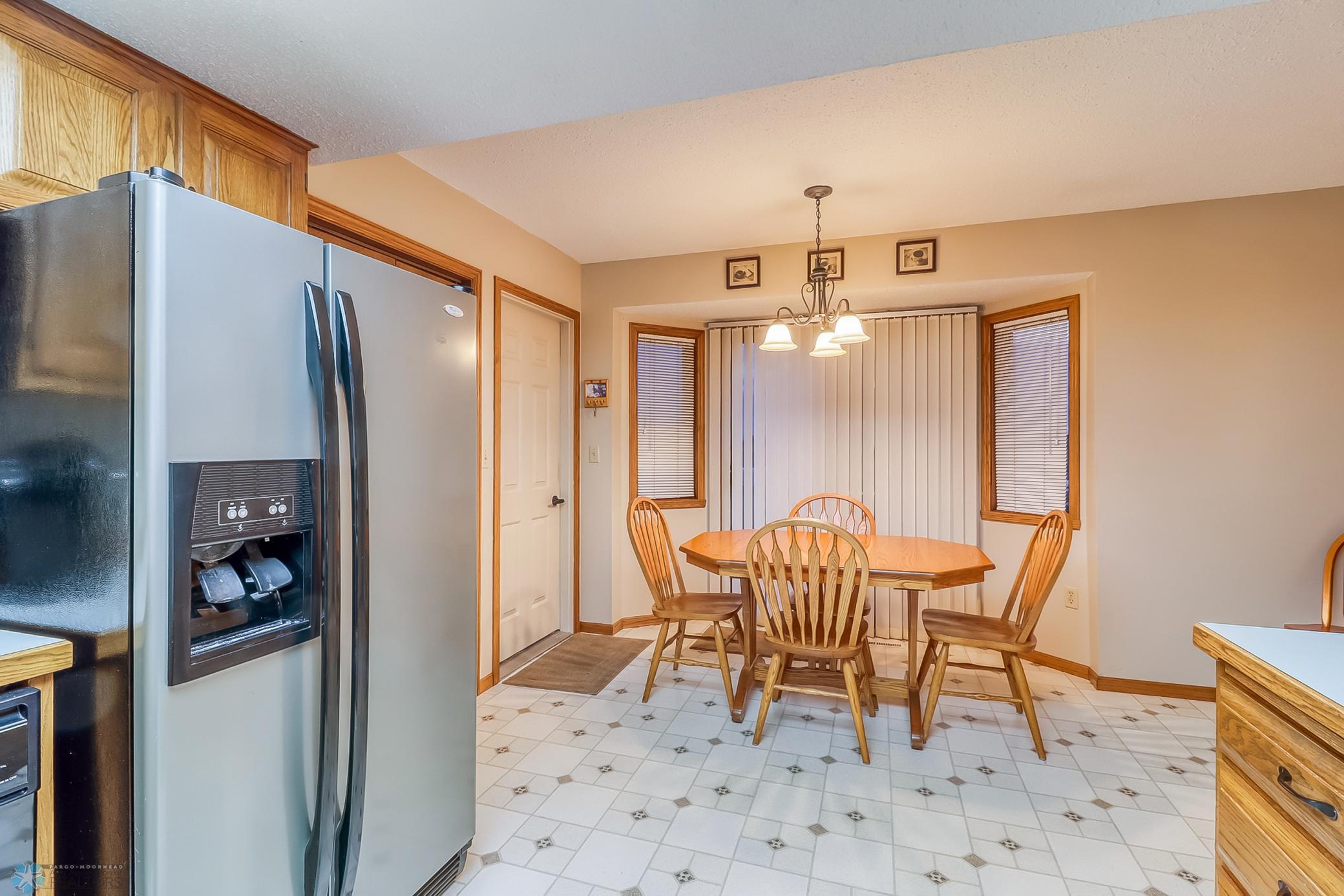 Kitchen.Dining